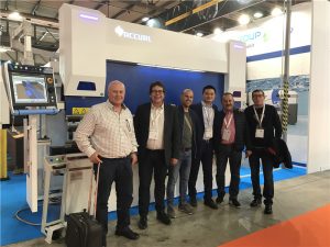 ਦੁਪਹਿਰ ਦੀ ਸੇਵਾ